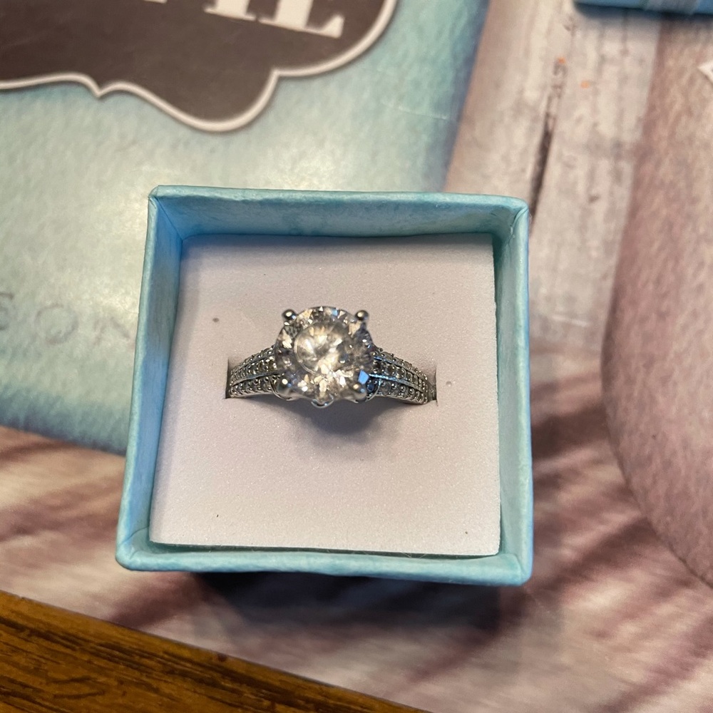 Cz engagement ring